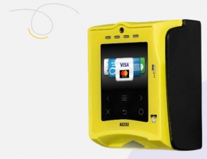 Платежный терминал VPOS Touch - безналичный расчет на аттракционах