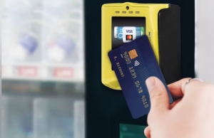 Платежный терминал VPOS Touch - безналичный расчет на аттракционах
