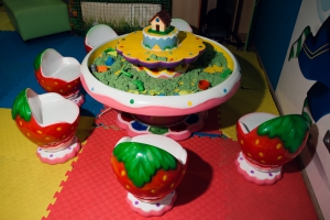 Песочница для ТРЦ "Клубничка"