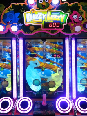 Редемпшн аппарат Dizzy Lizzy три игрока